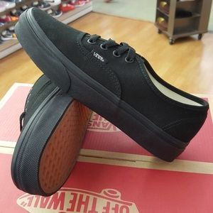 Vans women size 9.5 - new in box